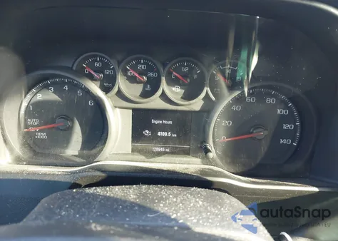 2021 Chevrolet Silverado C1500 Custom z USA, uszkodzony, nr VIN 3GCPWBEK4MG353314